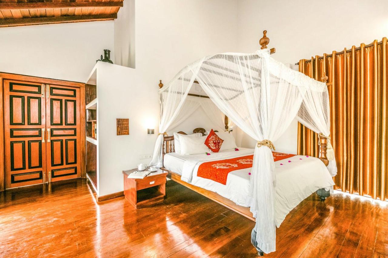 Waterland Hotel Negombo Kültér fotó
