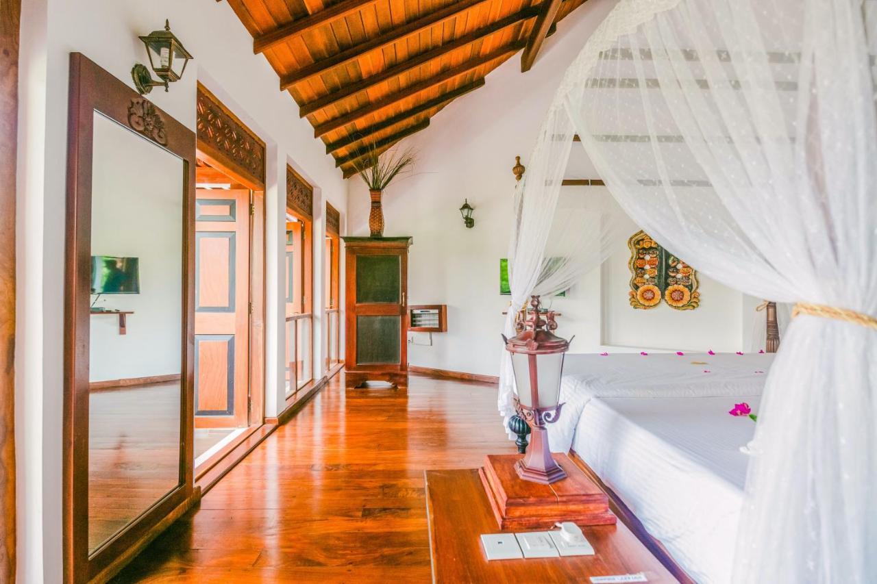 Waterland Hotel Negombo Kültér fotó
