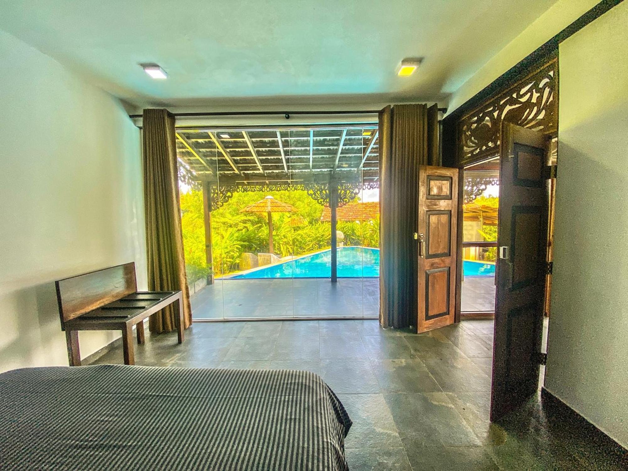 Waterland Hotel Negombo Kültér fotó